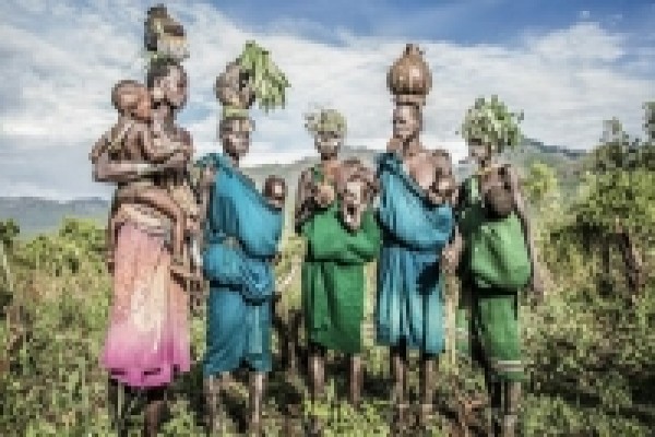 Nguyễn Thị Tuyến. Đời sống của tộc người Surma ở …