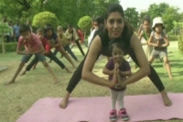 Đinh Thị Phương Thảo. Yoga Ấn Độ - ngành dịch vụ “tỷ …