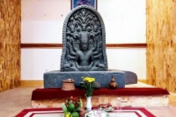 Đổng Thành Danh. Những nhận thức mới về các di sản vật …