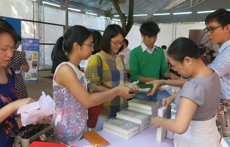 20160325 Ra mat HGT 03