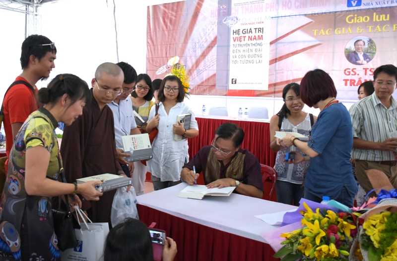 20160325 Ra mat HGT 22