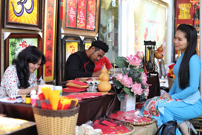 5b4988235dxin chu tet tzyl vaye