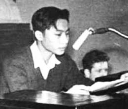 Đọc báo cáo khoa học SV - 1971