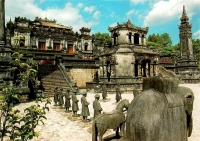 Benjamin Wai-ming. Dịch học Vi&ecirc;̣t Nam cuối đời Nguyễn