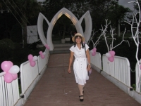 Trần Huyền S&acirc;m. Si&ecirc;u l&yacute; đ&agrave;n b&agrave; nh&igrave;n từ g&oacute;c độ nữ giới