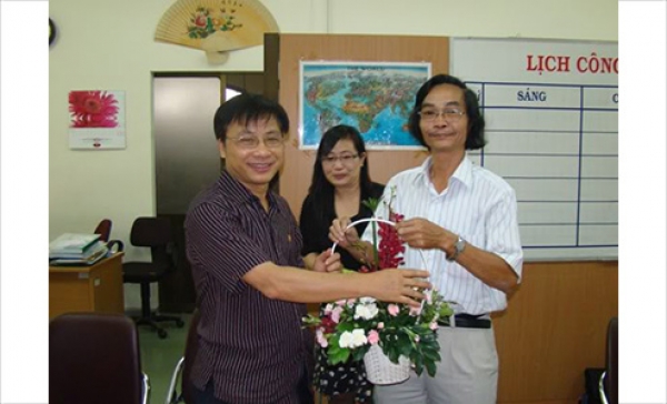 Thay đổi l&atilde;nh đạo khoa văn ho&aacute; học