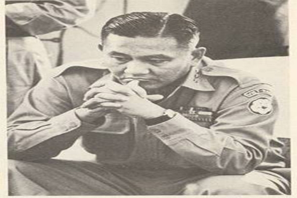 Nguyễn Hữu Th&aacute;i. 30-4-1975, Dương Văn Minh v&agrave; t&ocirc;i