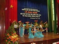 Lễ Khai Giảng SĐH v&agrave; trao bằng tiến sĩ, thạc sĩ năm 2010