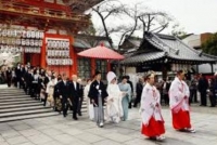 B&ugrave;i B&iacute;ch V&acirc;n. Sự thay đổi quan niệm về h&ocirc;n nh&acirc;n trong x&atilde; hội Nhật Bản hiện nay