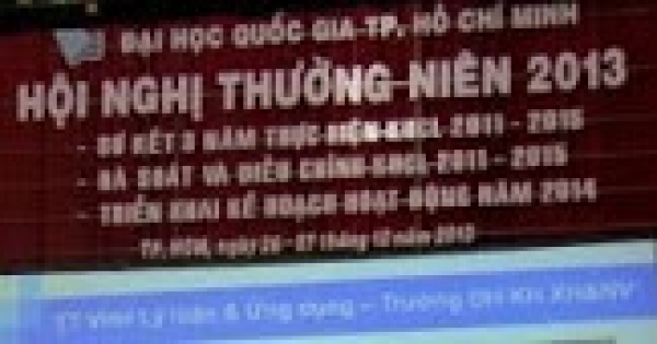 Trung t&acirc;m VHH LL &amp; ƯD nhận Bằng khen về th&agrave;nh t&iacute;ch hoạt động KH-CN năm học 2012-2013