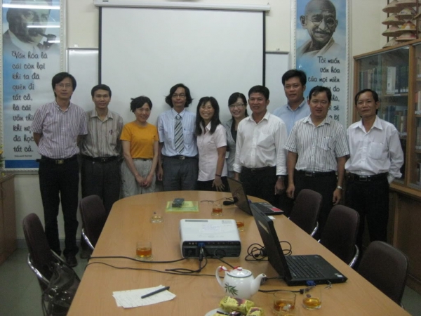 Khoa Văn h&oacute;a học tiếp đo&agrave;n c&aacute;c gi&aacute;o sư Trung Quốc