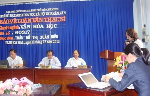 Bảo vệ LV ThS: Trần Đỗ Thị Xu&acirc;n Hiếu, Ho&agrave;ng Trọng Hiếu